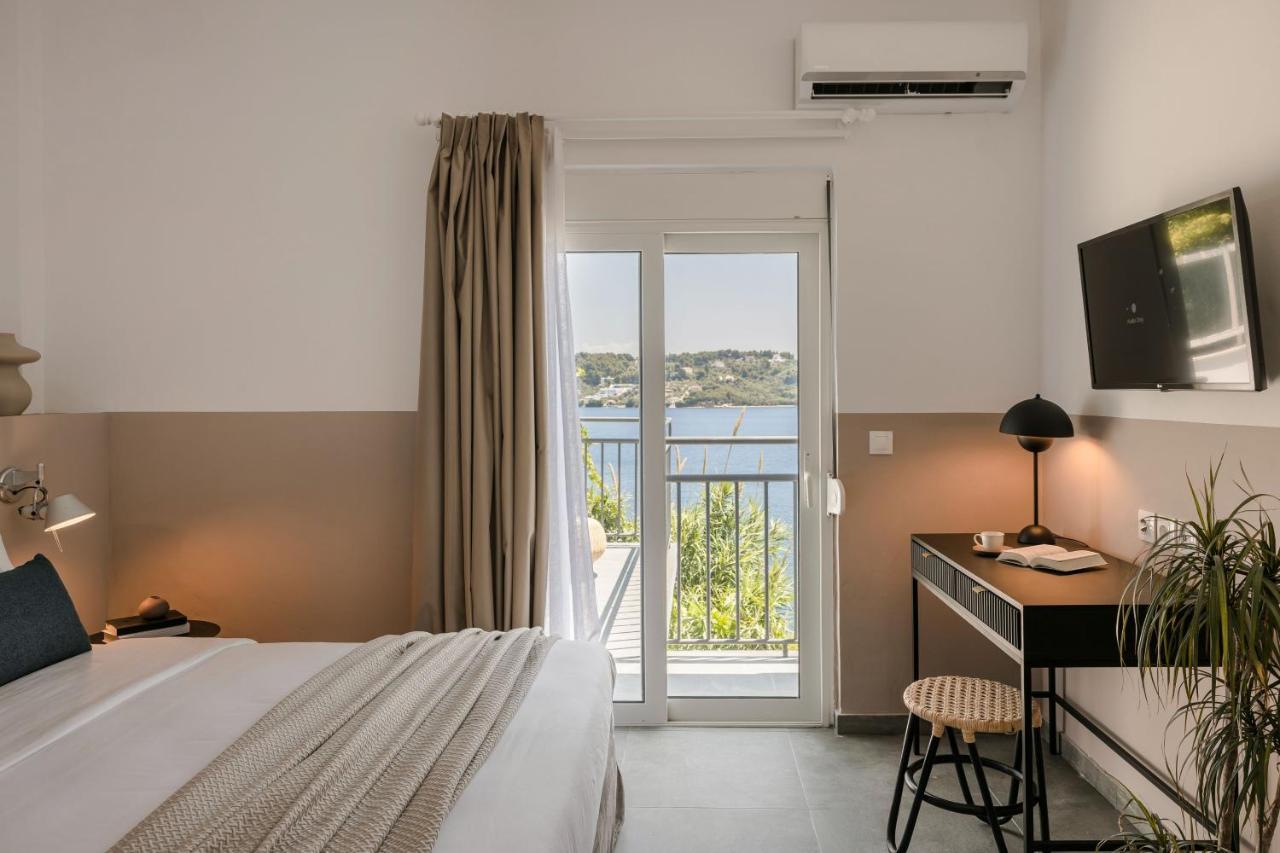 The Rock Hotel Skiathos-stad Buitenkant foto